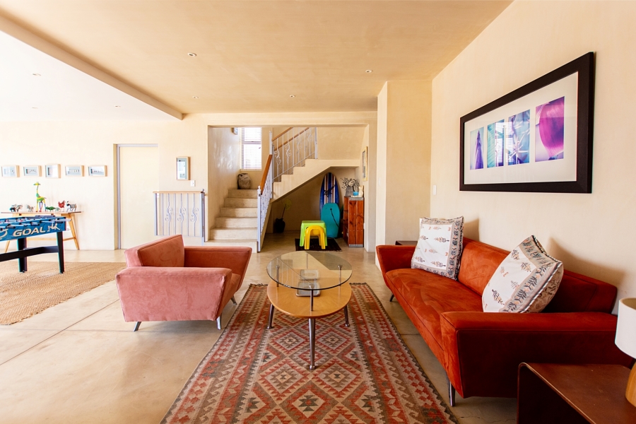 6 Bedroom Property for Sale in Paradise Beach Western Cape